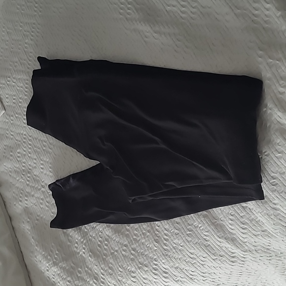 Lululemon leggings - Picture 2 of 4